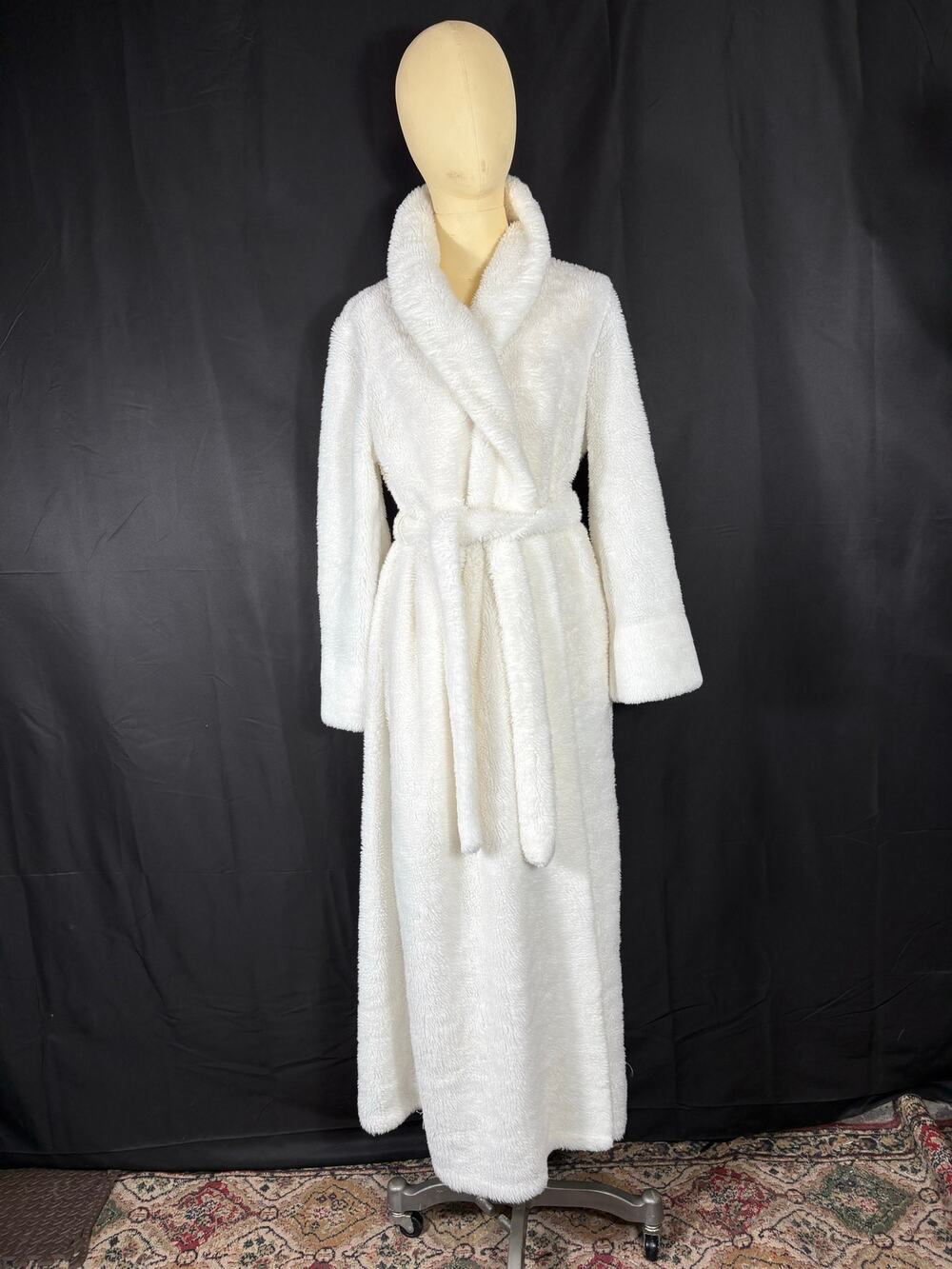 Vintage Plush Women's Bathrobe Soft Dressing Gown Lounge Trends JC Penny White